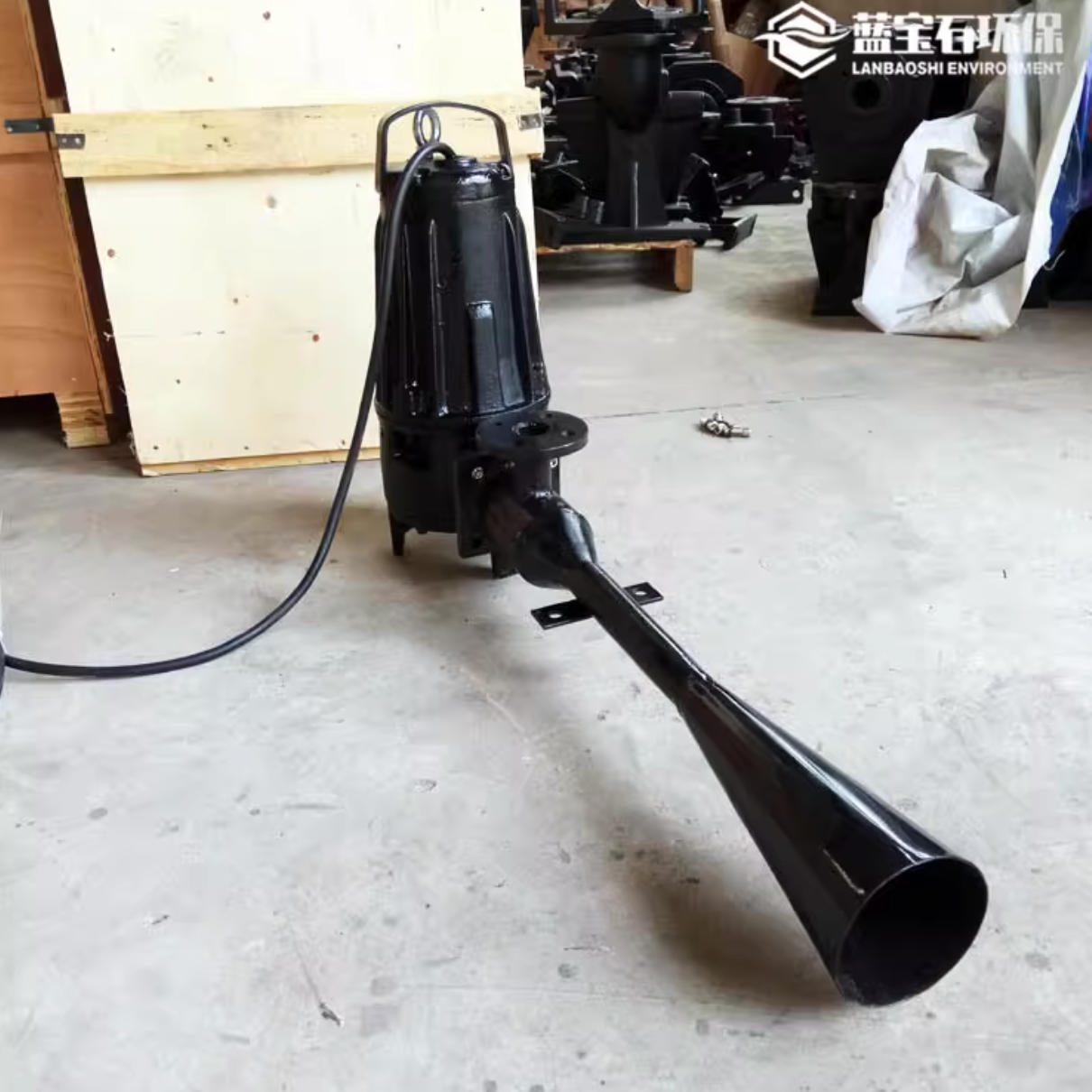 南京藍寶石環(huán)保與湖南公司合作，提供QSB0.75kw潛水射流曝氣機設備